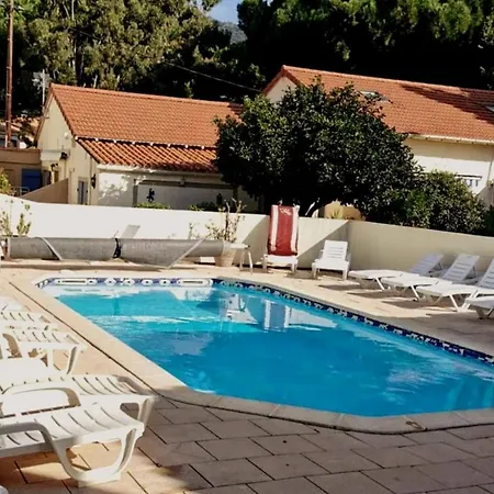 T2 Le Clos Fleuri Apartmán *