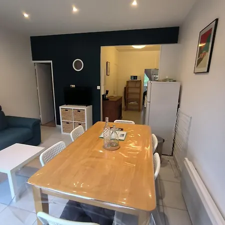 T2 Le Clos Fleuri * Le Lavandou